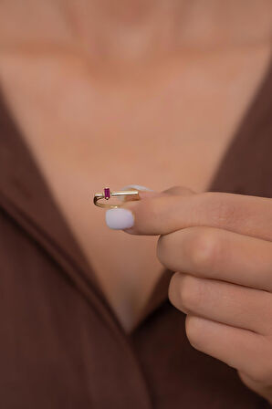 14 Ayar Altın Pembe Baget Taşlı Düz Yüzük