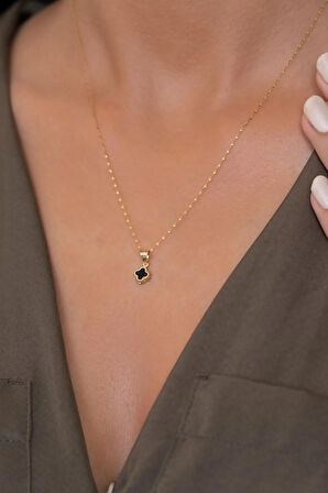 14 Ayar Altın Siyah Yonca Kolye