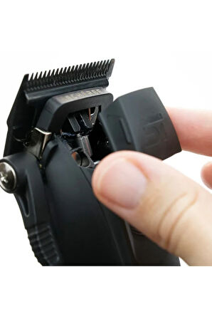 SUPREME TRİMMER Supreme Trimmer Siyah Recharge Clipper – 7500+ RPM Motor, 3 Saatlik Pil, Çıkarılabilir Batarya