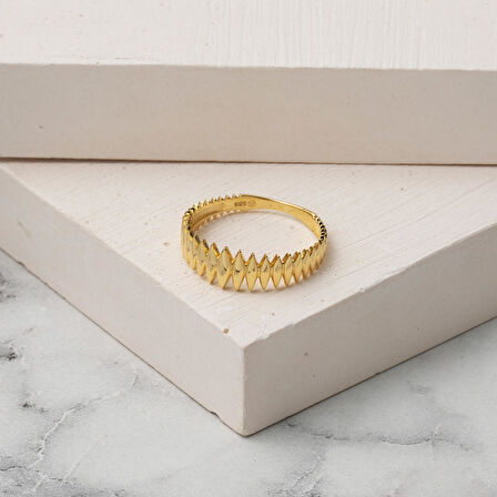 Elips 14 Ayar Altın Minimal Yüzük