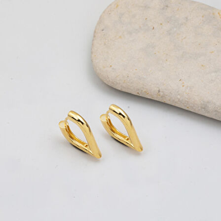 Kalpli Spor Altın Küpe