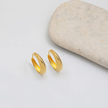 Çizgili Halka Altın Küpe