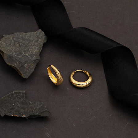 Çizgili Halka Altın Küpe