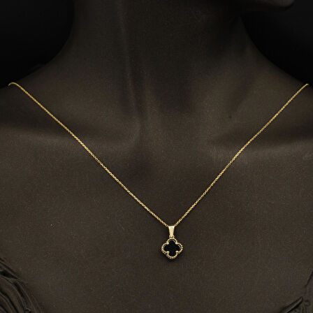 Siyah Taşlı Yonca 14 Ayar Altın Takı Seti