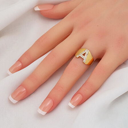 Altın A Harf Kadın Yüzük