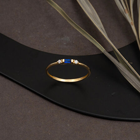 Mavi Bagetli Minimal 14 Ayar Altın Yüzük