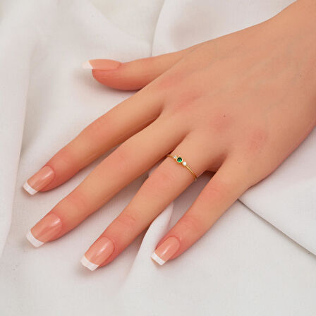 Yeşil Tektaşlı Tria 14 Ayar Altın Yüzük