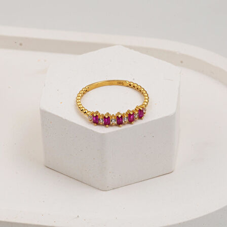 Kırmızı Bagetli Altın Yüzük 14 Ayar