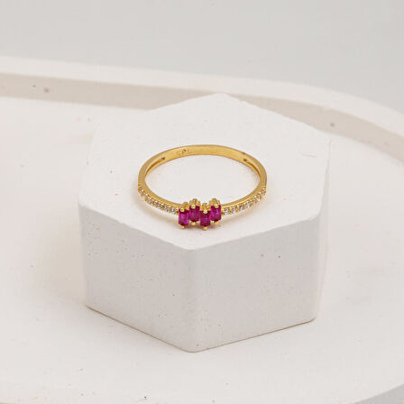 14 Ayar Altın Kırmızı Bagetli Yüzük