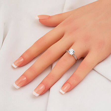 Beyaz 14 Ayar Altın Tektaş Yüzük