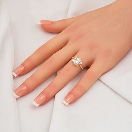 Serenay 14 Ayar Altın Tektaş Yüzük