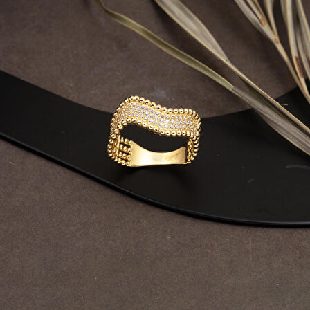 Kıvrımlı Suyolu 14 Ayar Altın Yüzük