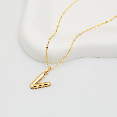 Kadın 14 Ayar Altın Balon V Harfi Kolye