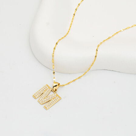 14 Ayar Altın M Harfi Kolye