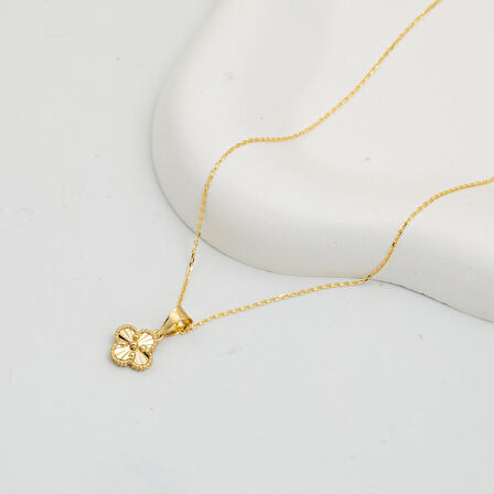 Parıltılı Yonca 14 Ayar Altın Kolye Ucu