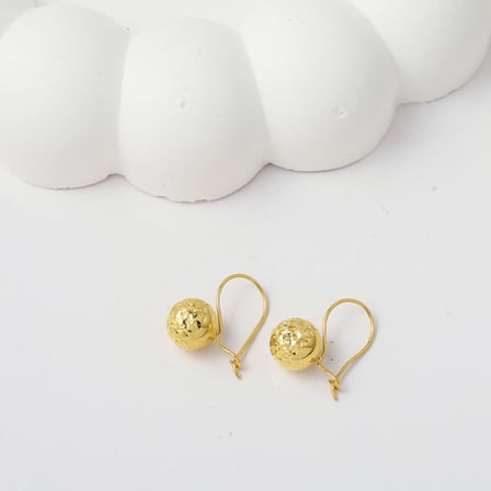14 Ayar Altın Kalemli Top Küpe - Işıltılı Modern Tasarım