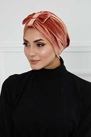 Önden Fiyonklu Kadife Bone,B-7K