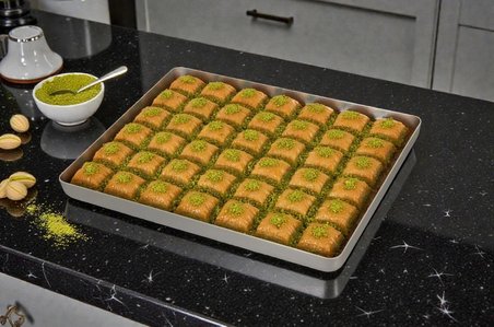 Banaz Metal Alüminyum Baklava Tepsisi 2 li 25x35x3 cm 600 gr ve 30x40x3 cm 800 gr