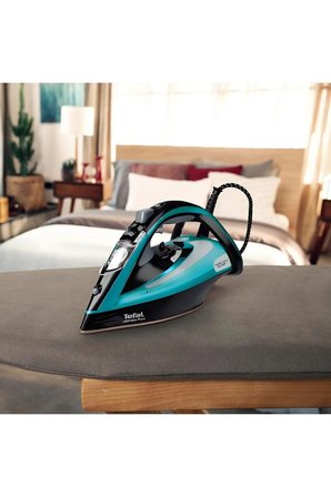 Tefal Ultimate Pure 3200 W Kireç Avcısı 250 gr Şok Buharlı Filtreli Damlatmaz Özel Tabanlı Ütü