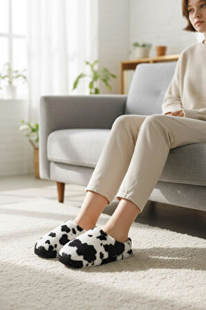 Kadın Tüylü Pofuduk  Ev Terliği Ses Yapmayan Yumuşak Rahat Kauçuk Taban İçi Yünlü Kışlık Terlik