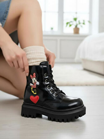Kız Çocuk Suya Soğuk Havaya Dayanıklı Minnie Figürlü Kışlık Siyah Rugan Bot Ayakkabı 