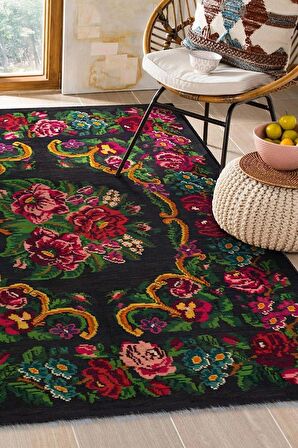 Çam Halı Gloria TD732 Siyah Karabağ Desen Dokuma Saçaklı Kilim Listeye Geri Dön