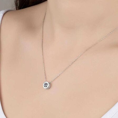 Swarovski Taşlı Lucky Life 925 Ayar Gumuss  Tektaş Bayan Kolye