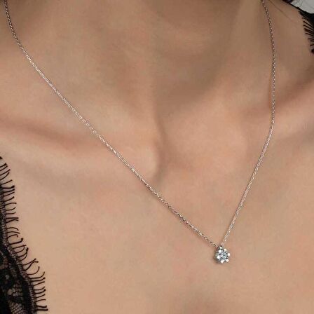 Swarovski Taşlı Lucky Life 925 Ayar Gumuss  Tektaş Bayan Kolye
