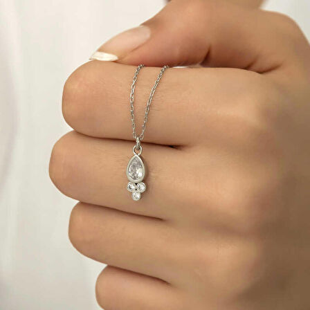 Lucky Life 925 Ayar Gumuss  Çiğ Damlası Tektaş Kadın Kolye