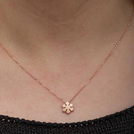 Lucky Life & Han-gar 925 Ayar Gumuss  Rose Minimal Kar Tanesi Kadın Kolye