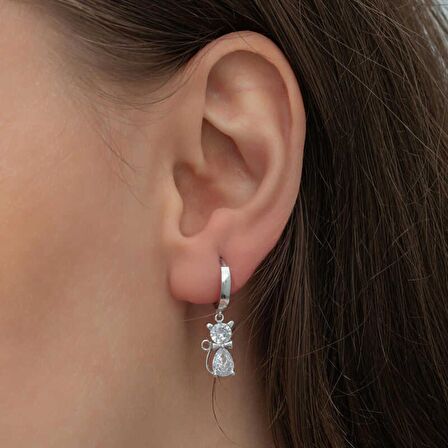 Lucky Life 925 Ayar Gumuss Sallantılı Kedi Kadın Küpe