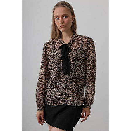 Fiyonk Detaylı Leopar Bluz - Leopar