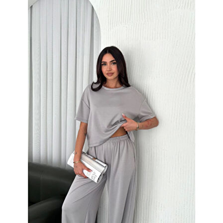 Lucky Life Lucky Life Kadın Yumuşak Dokulu Kumaş Bisiklet Yaka T-shirt  Bol Paça Pantalon Ikili Takım - Boyalı Gri