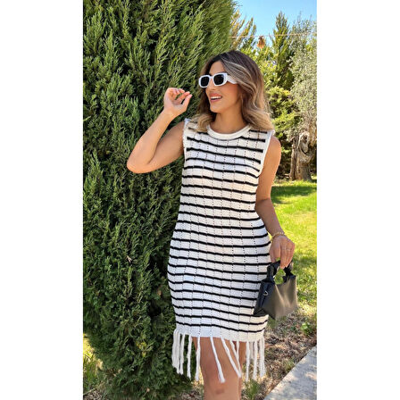 Lucky Life Kadın Kolsuz V Yaka Eteği Püsküllü çizgi Desen Triko Elbise