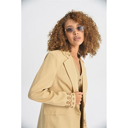 Lucky Life Kadın Nakışlı Blazer Ceket 