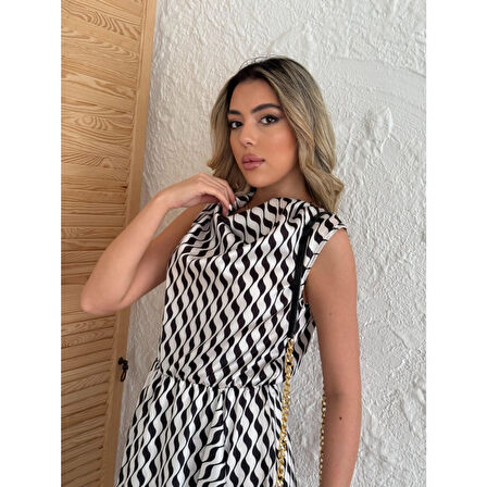 Lucky Life Kadın Degaje Yaka önden çapraz Detay Saten Midi Elbise