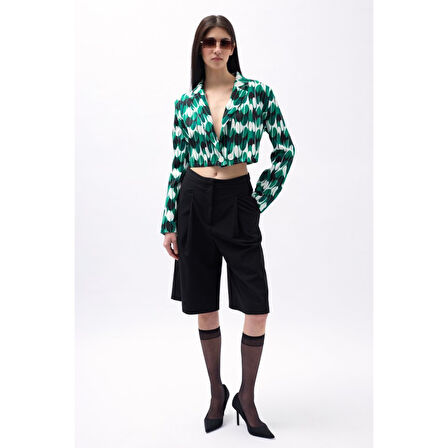 Desenli Crop Ceket