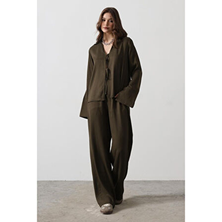 Önden Biyeli Bluz Ve Pantolon Takım - Haki