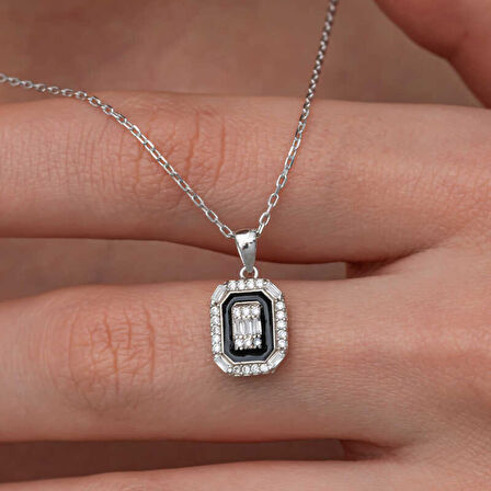 Lucky Life Kadın Gümüş Siyah Mineli Baget Kadın Kolye