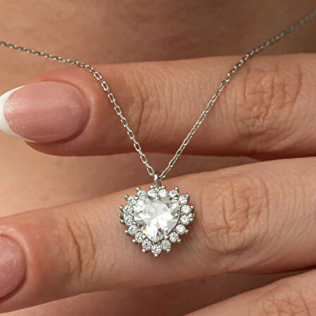 Lucky Life Gümüss Gümüş Zirkon Taşlı Kalp Kadın Kolye