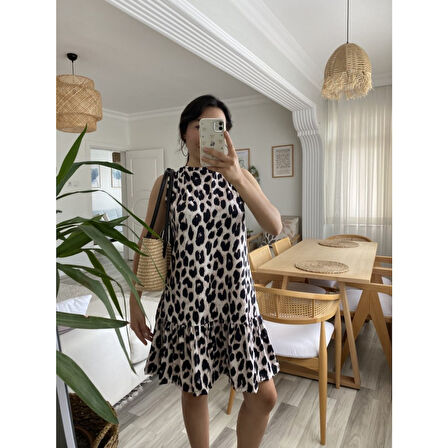 Lucky Life Kadın Kolsuz Sırttan Bağlamalı Fırfırlı Leopar Desenli Süprem Elbise
