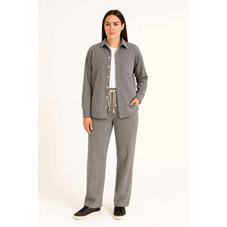 Lucky Life  Kadife Oversize Takım – Gömlek Ve Pantolon İkili Set Füme Corduroy Şıklığı, Rahat Ve Zarif Duruş Yumuşak Dokulu Kadife Kumaş, Düğmeli Gömlek Üst Ve Lastikli Pantolon Alt Parça Ile Gün Boyu Konfor- Füme