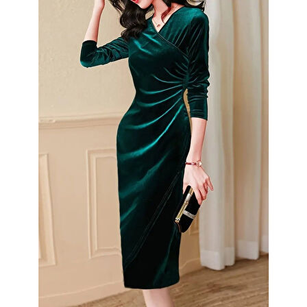 Lucky Life Kadın Uzun Kollu Kruvaze Yakalı Yandan Büzgülü önden çapraz Detaylı Midi Kadife Elbise