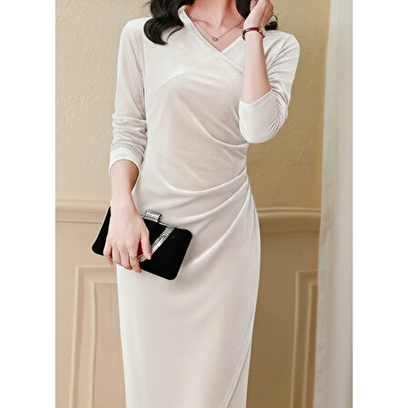 Lucky Life Kadın Uzun Kollu Kruvaze Yakalı Yandan Büzgülü önden çapraz Detaylı Midi Kadife Elbise