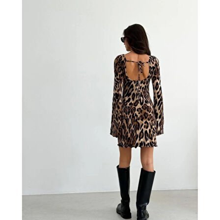 Lucky Life Kadın Uzun Kollu Sırtı Açık Bağlamalı Leopar Desenli Kısa Dalgıç Elbise