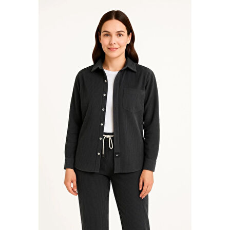 Lucky Life  Kadife Oversize Takım – Gömlek Ve Pantolon İkili Set Füme Corduroy Şıklığı, Rahat Ve Zarif Duruş Yumuşak Dokulu Kadife Kumaş, Düğmeli Gömlek Üst Ve Lastikli Pantolon Alt Parça Ile Gün Boyu Konfor- Siyah