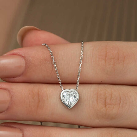 Gümüş Kalp Kadın Kolye