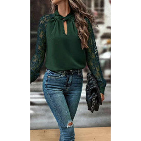 Lucky Life Kadın Uzun Kollu Göğüs Pencere Detay Yaka Boğazlı Kolları Tüllü Sandy Bluz