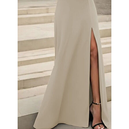 Lucky Life Kadın Uzun Kollu Madonna Yakalı Yırtmaç Detaylı Uzun Ithal Krep Elbise