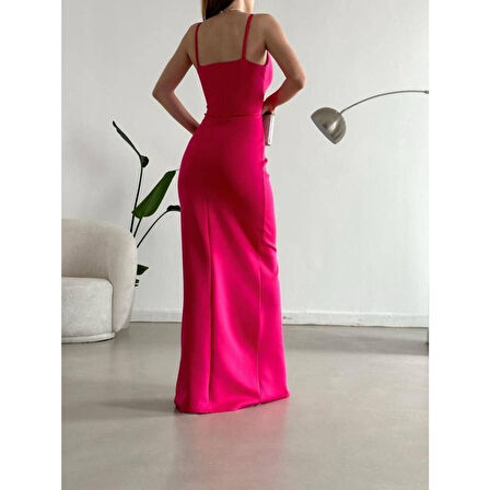 Lucky Life Kadın Dalgıç Kumaş Askılı Yırtmaç Detaylı V Yaka Maxi Boy Elbise